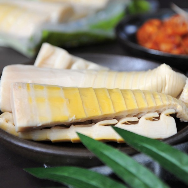 담양산 22년 햇죽순으로 만든 1kg 봄채소 국내산 아삭아삭 맹종죽순